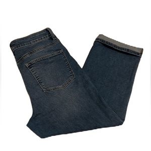 Women’s TALBOTS, 90% Cotton, Roll Up Hem, 5-Pocket Capris, Denim, Size 6